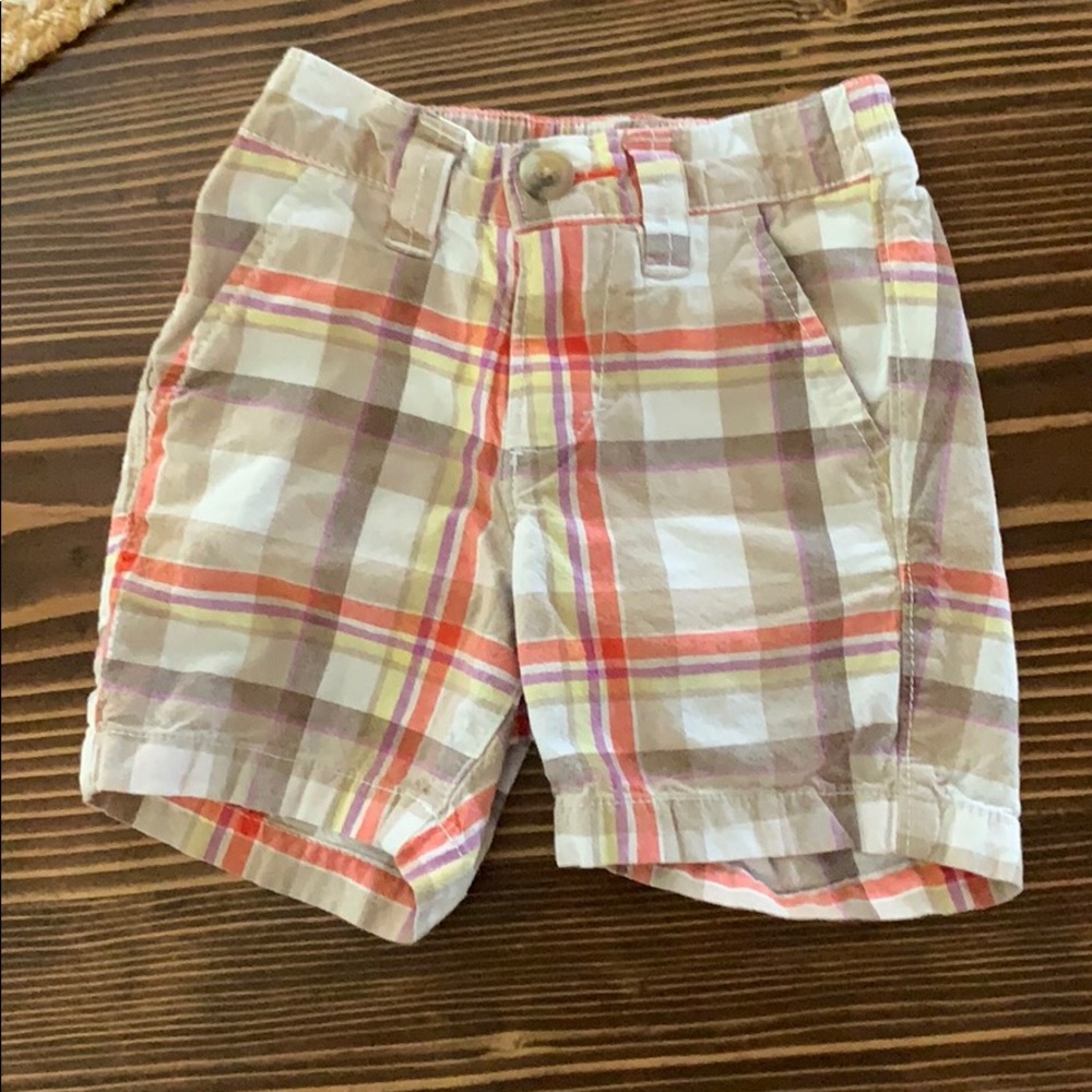 Old Navy Kids Plaid Shorts. 12-18M